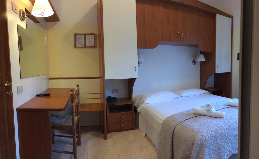 Hotel Stella D'Oro Lido di Jesolo Dış mekan fotoğraf