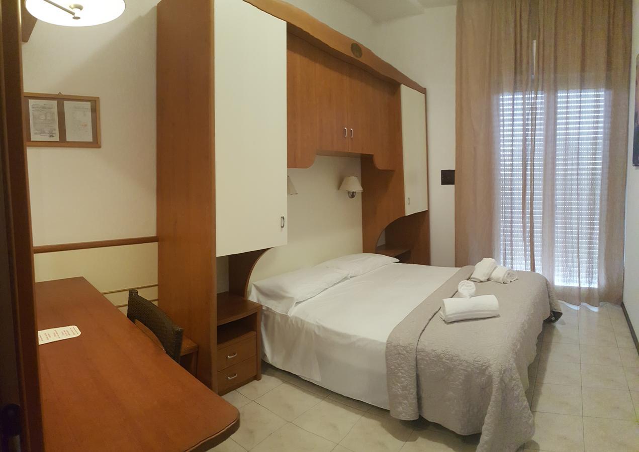 Hotel Stella D'Oro Lido di Jesolo Dış mekan fotoğraf