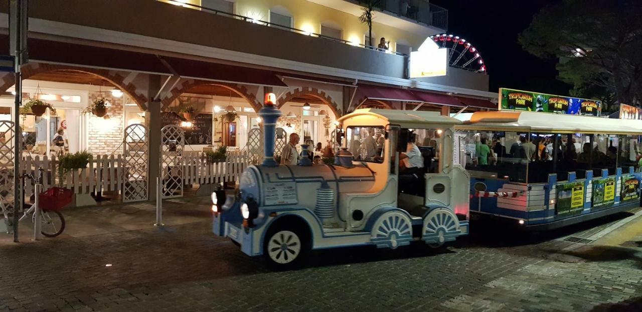 Hotel Stella D'Oro Lido di Jesolo Dış mekan fotoğraf